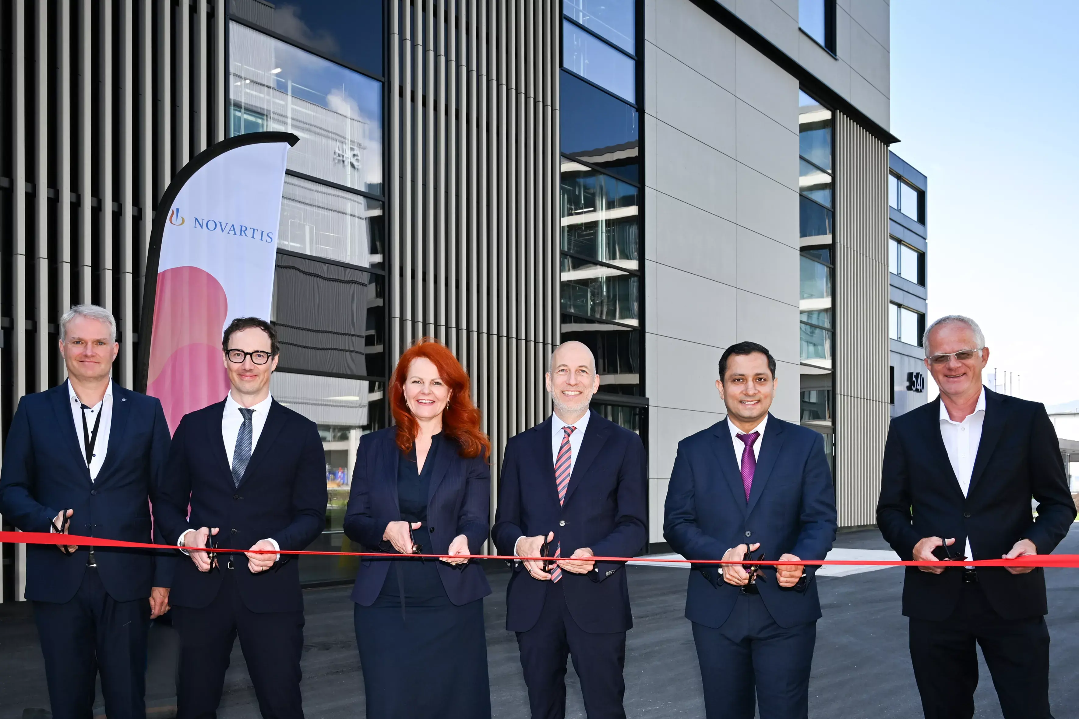 Ribbon Cutting Zeremonie