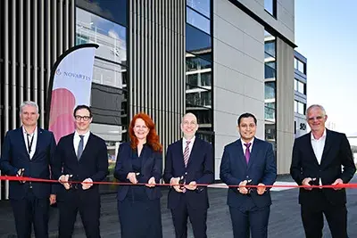 Ribbon Cutting Zeremonie