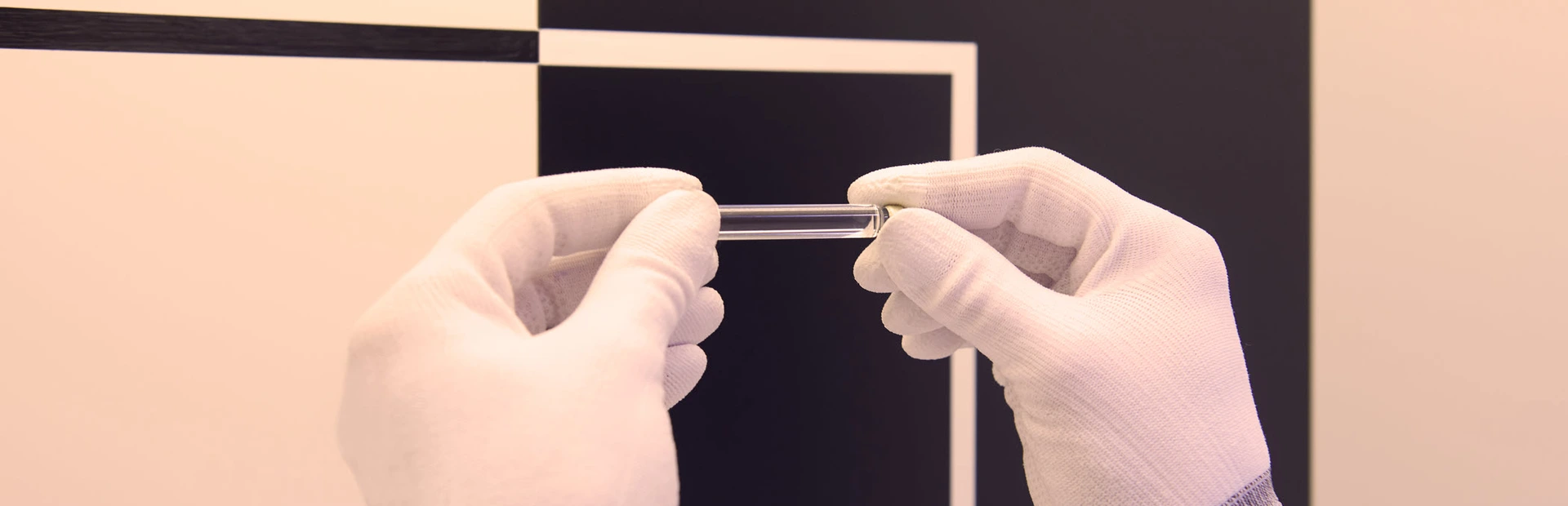 Een spuit klaarmaken voor injectie