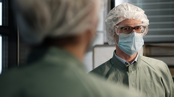 Ein Interview mit Joachim Momm, Leiter des Steriles Werks in Stein, über die bevorstehende Impfstoffproduktion Entretien avec Joachim Momm, directeur de l'usine de stérilisation de Stein, sur la production prochaine de vaccins Ein Interview mit Joachim Momm, Leiter des Steriles Werks in Stein, über die bevorstehende Impfstoffproduktion Entretien avec Joachim Momm, directeur de l'usine de stérilisation de Stein, sur la production prochaine de vaccins
