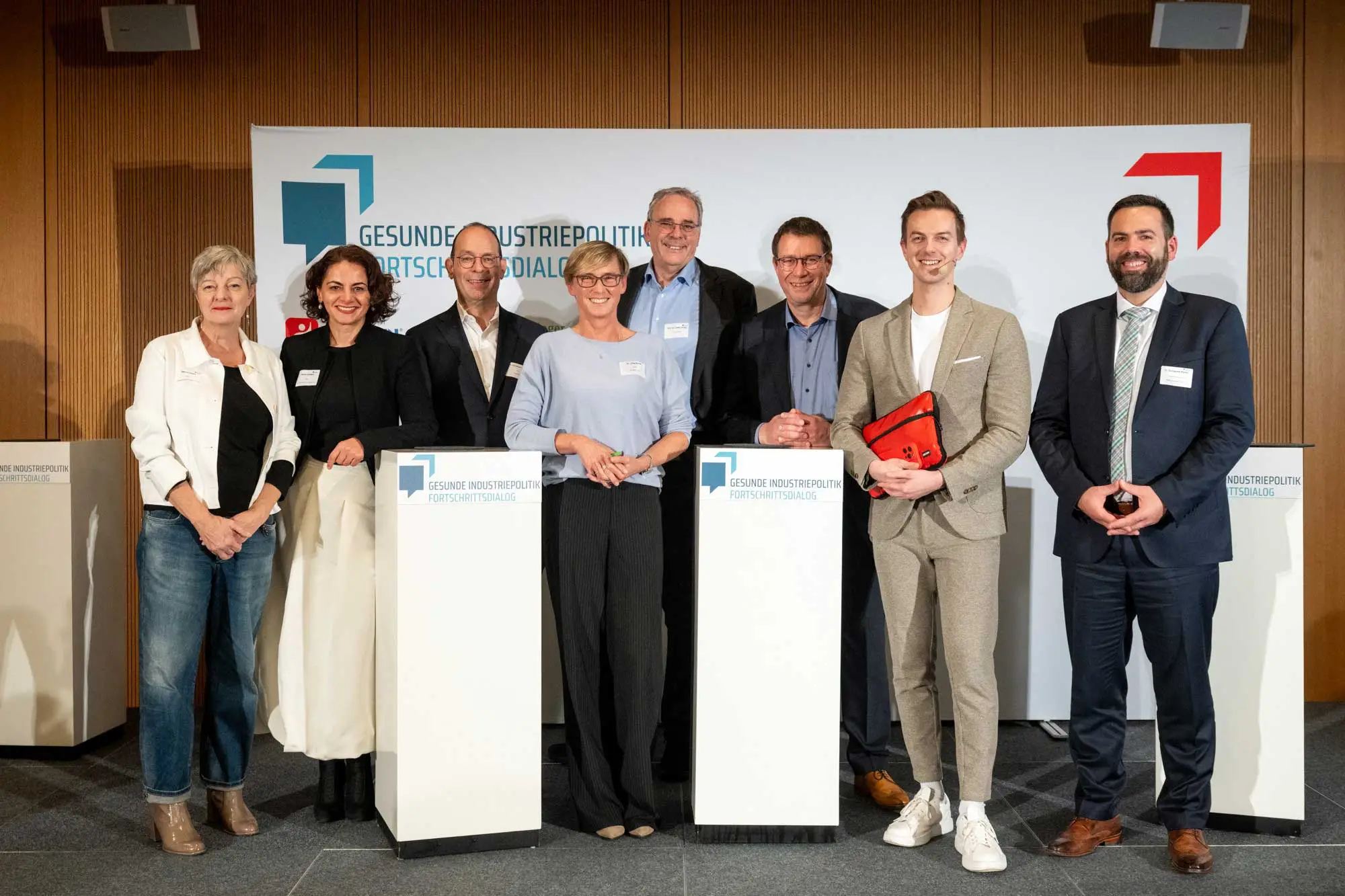 Treffen von „Gesunde Industriepolitik – Fortschrittsdialog“