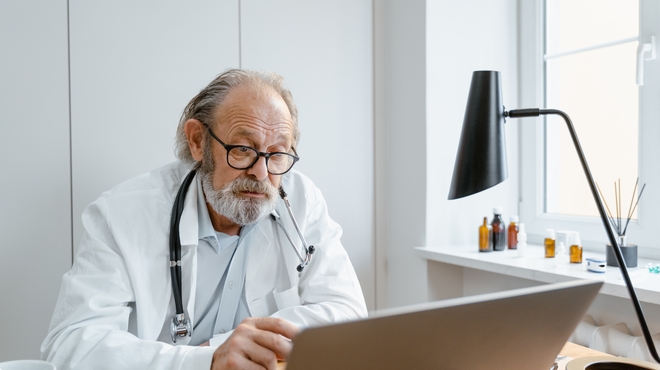 Información Médica: más cerca de los profesionales sanitarios con evidencia clínica actualizada y fiable