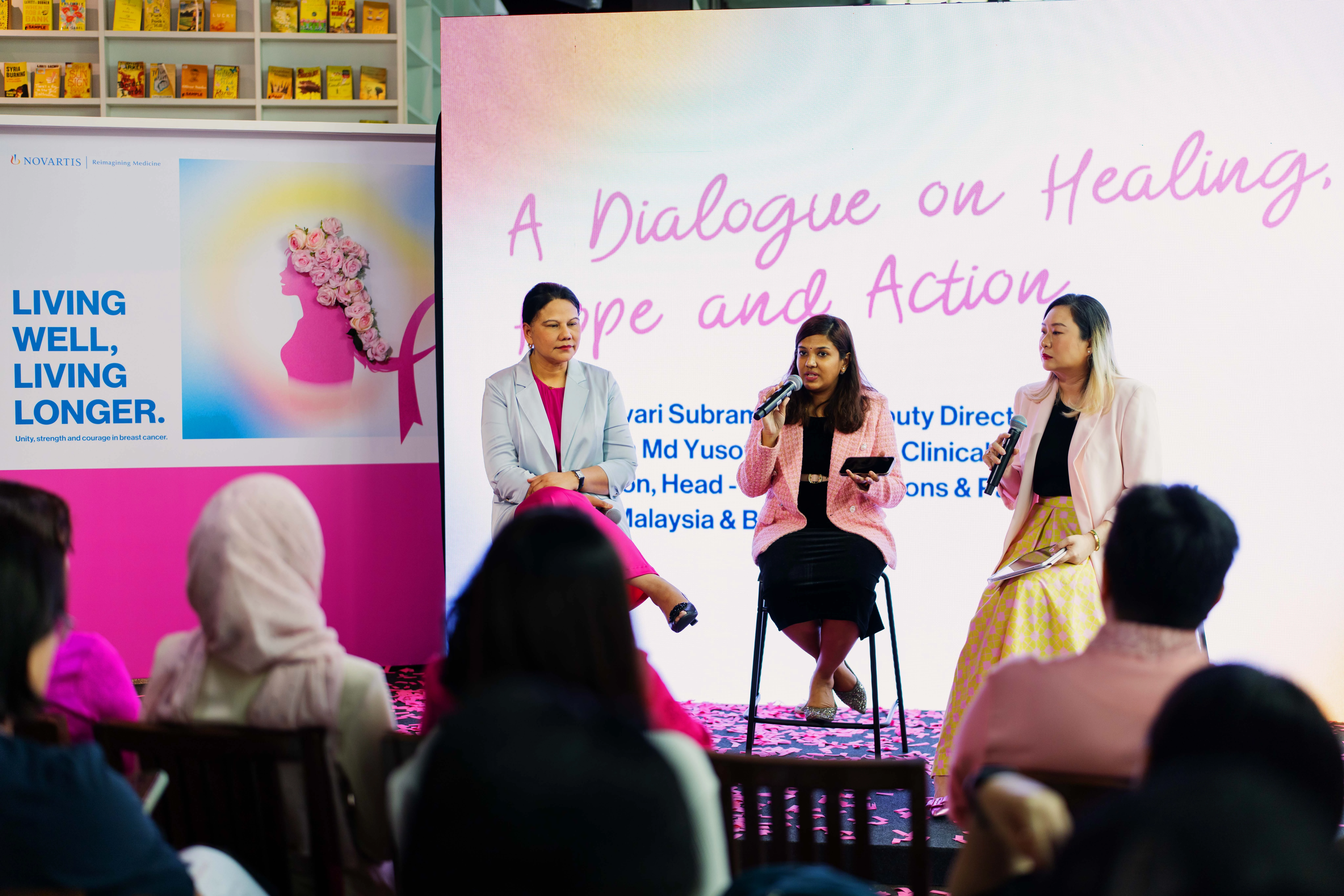 Speakers on stage_LWLL