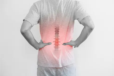 Illustratie van man met rugpijn