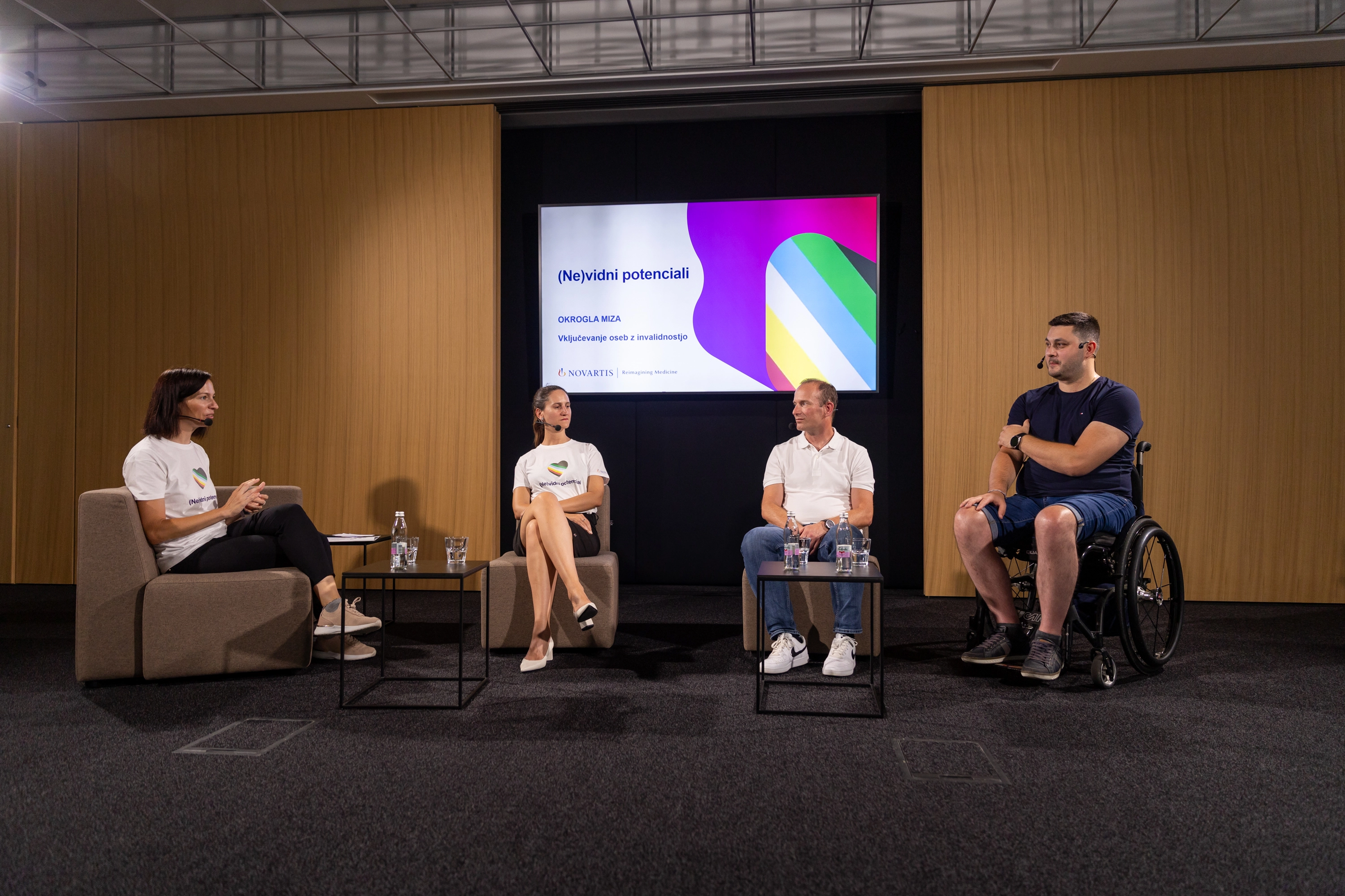 Round Table on Stories of (In)Visible Potentials