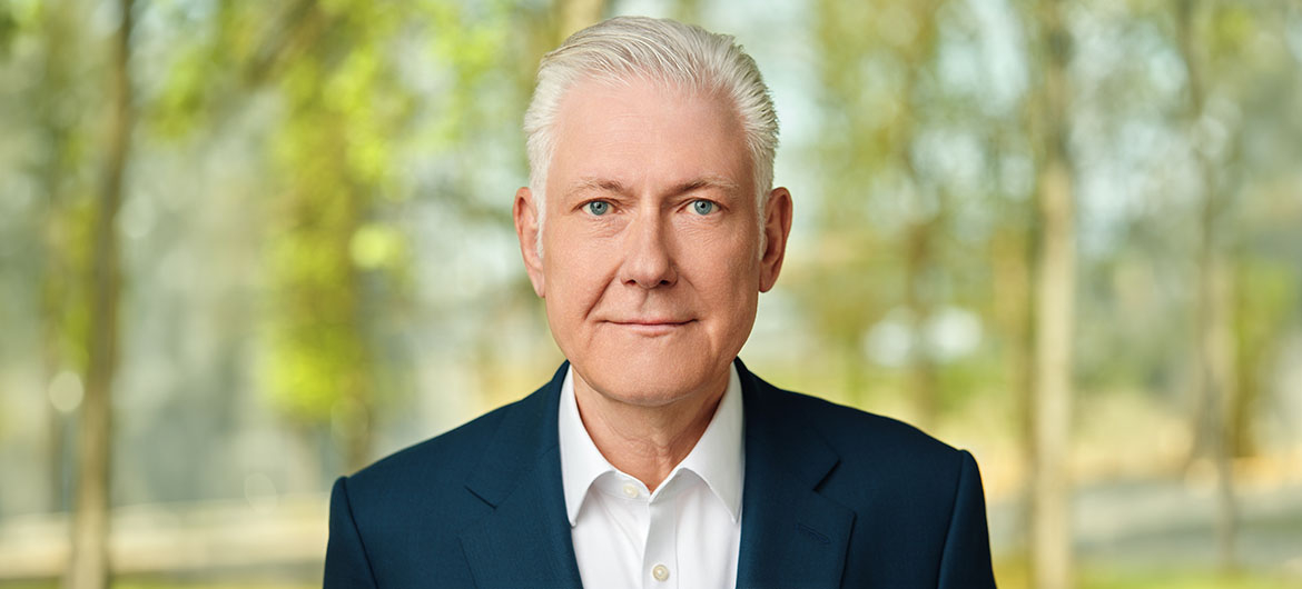 Lutz Hegemann - President, Global Health and Swiss Country Affairs