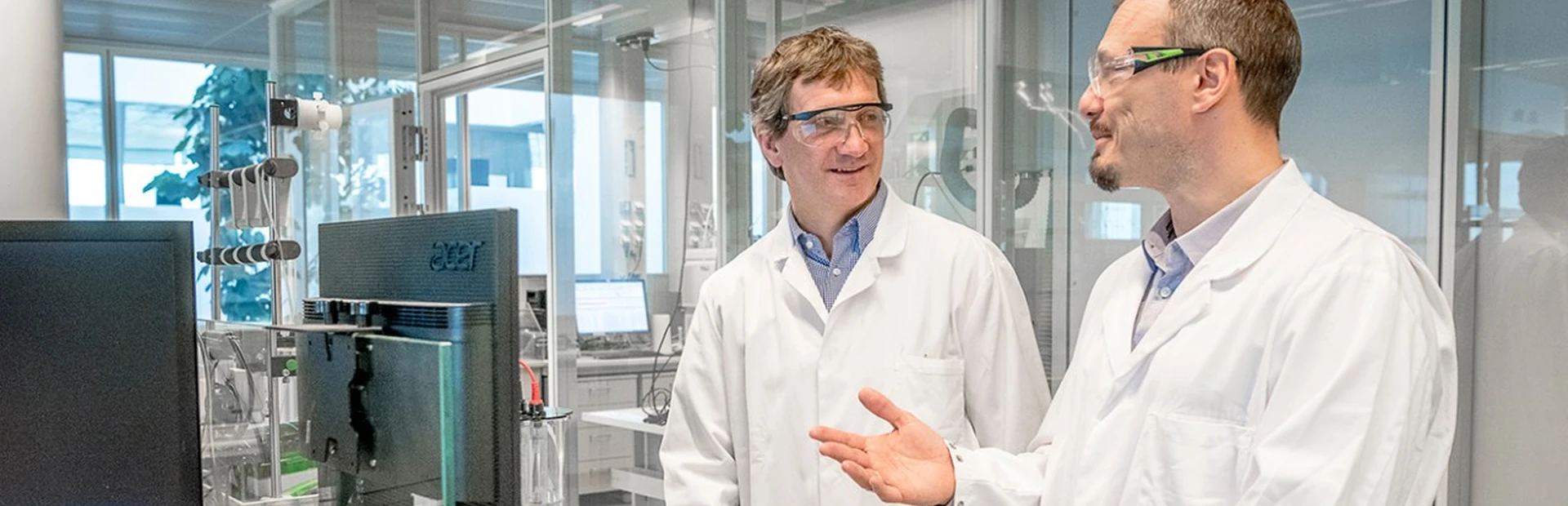 Johannes Ottl and Frederic Berst working together