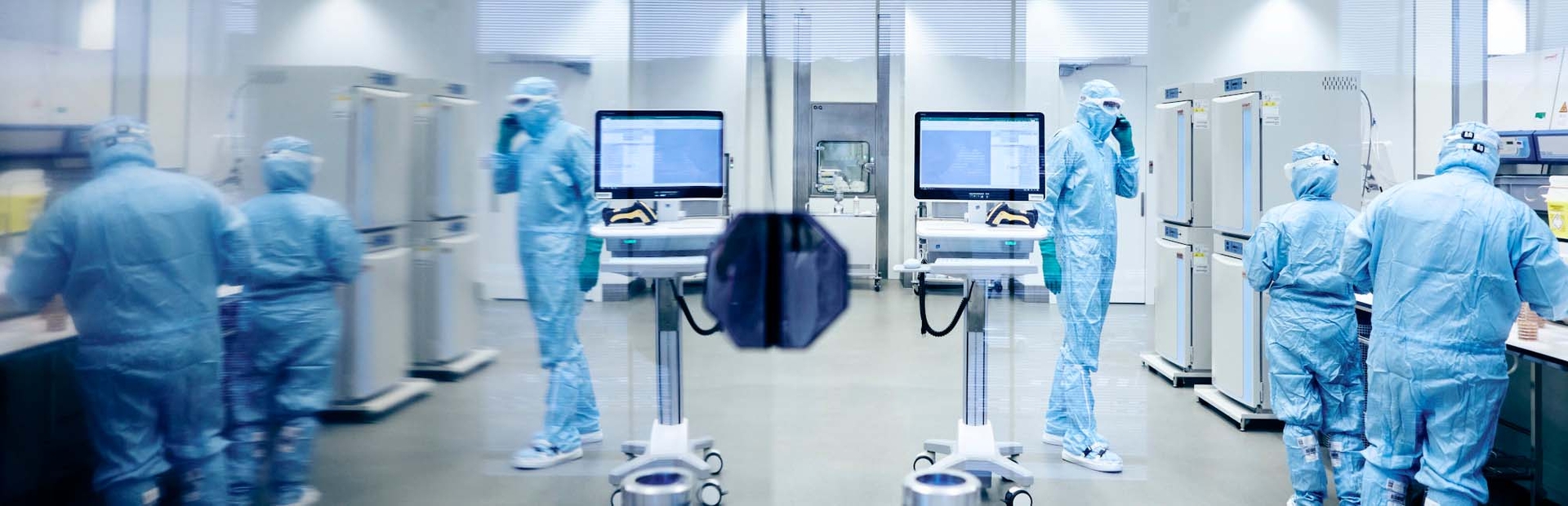 Group of production specialists in Stein