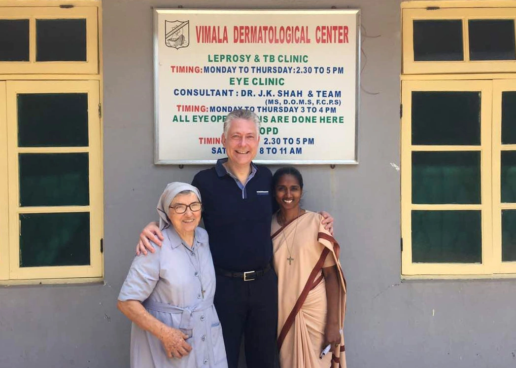 A few years ago, Dr. Lutz Hegemann revisited the Vimala Dermatological Center in Mumbai, where he treated leprosy patients as a young doctor.