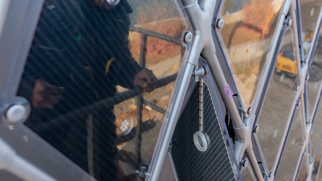 Organic solar cell with LED core which builds the illuminating skin of the Novartis Pavillon