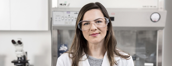 Žena v laboratóriu